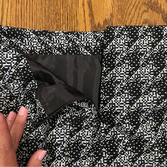 Talbots Geometric Black/White Pencil Skirt Size 8 - Picture 4 of 8
